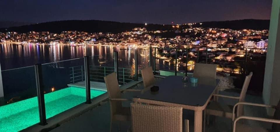Apartment Julia Trogir Eksteriør billede