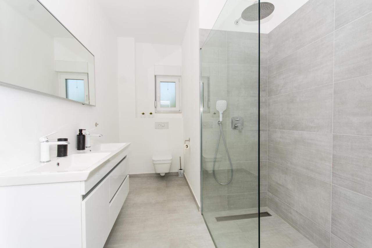 Apartment Julia Trogir Eksteriør billede