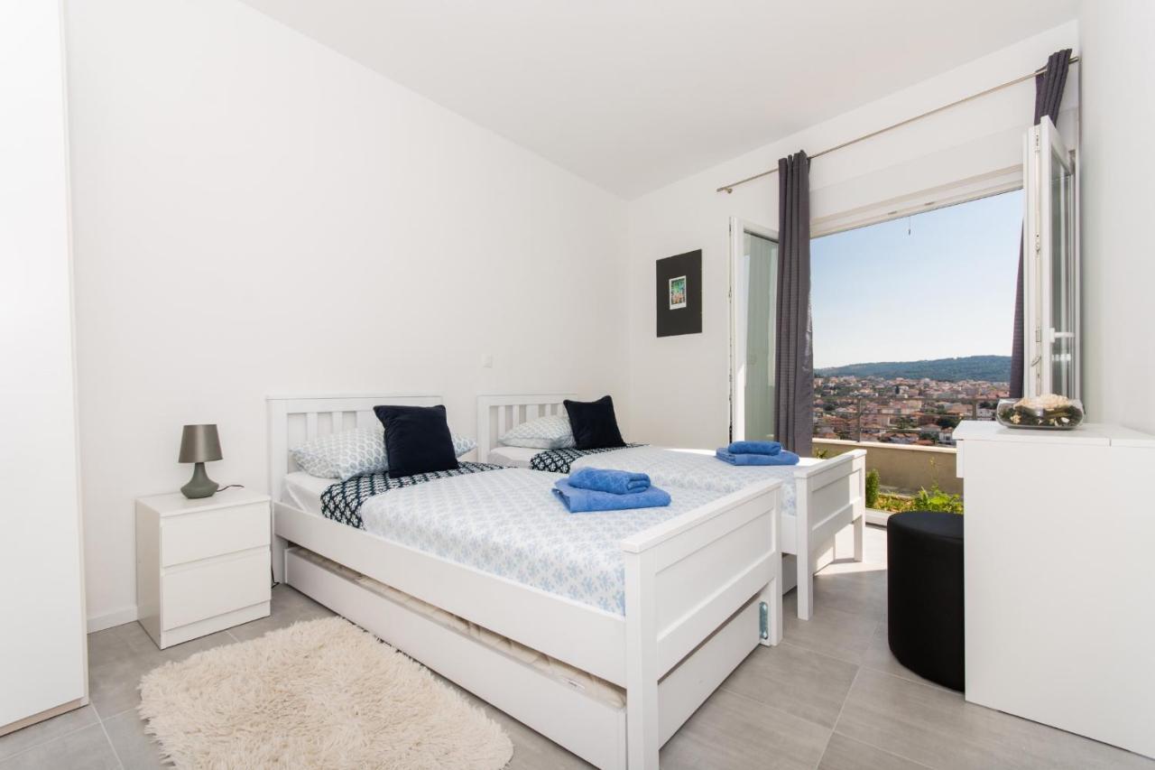 Apartment Julia Trogir Eksteriør billede