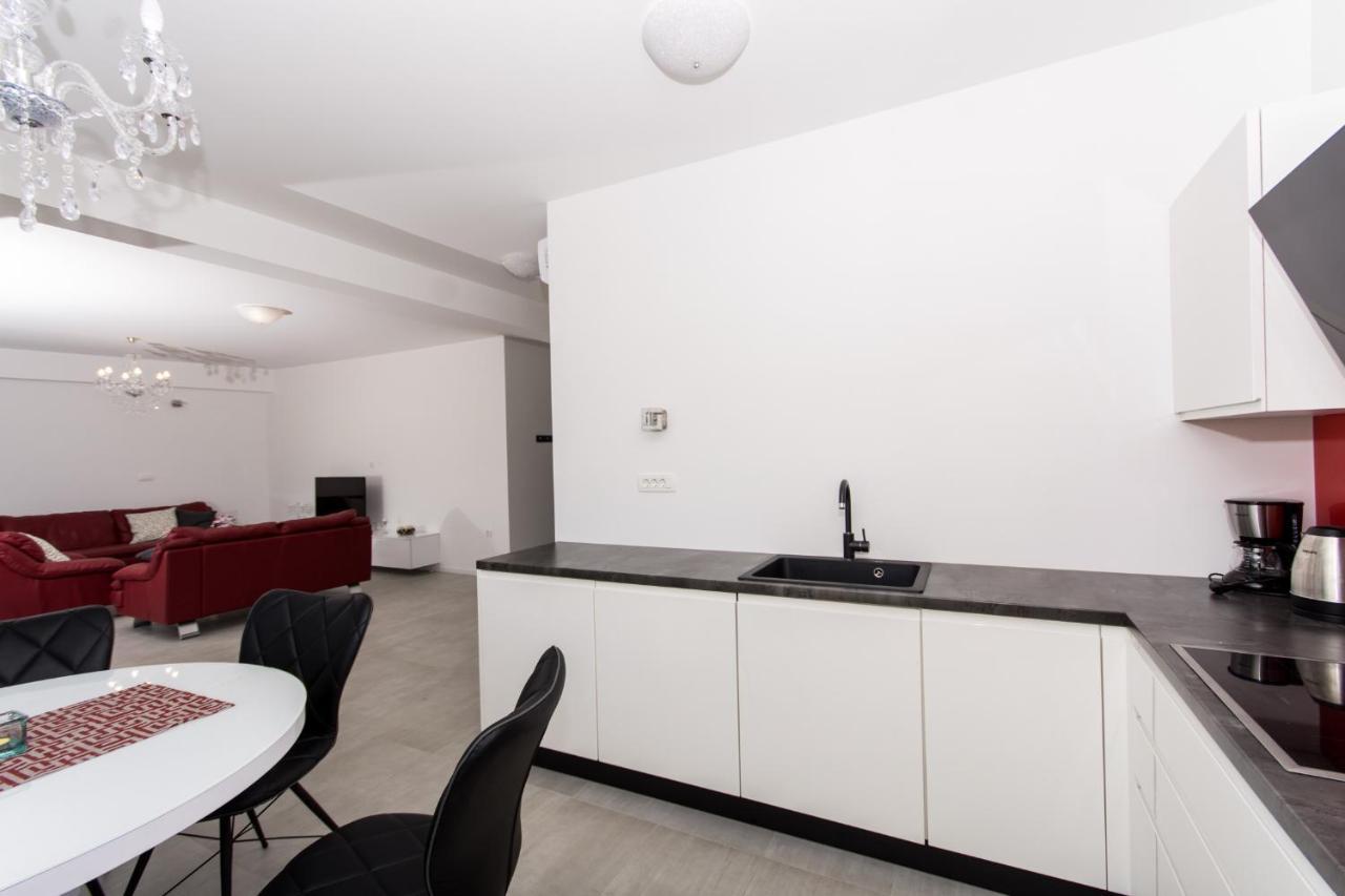 Apartment Julia Trogir Eksteriør billede