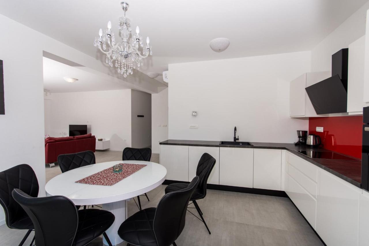 Apartment Julia Trogir Eksteriør billede